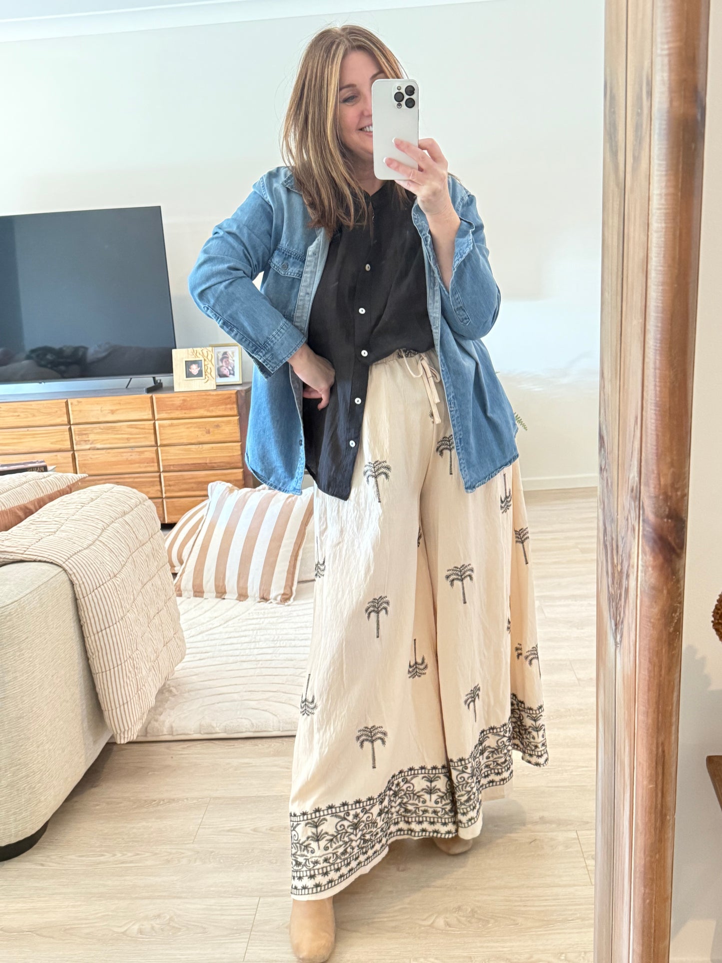 ASTRID EMBROIDED WIDE LEG PANT