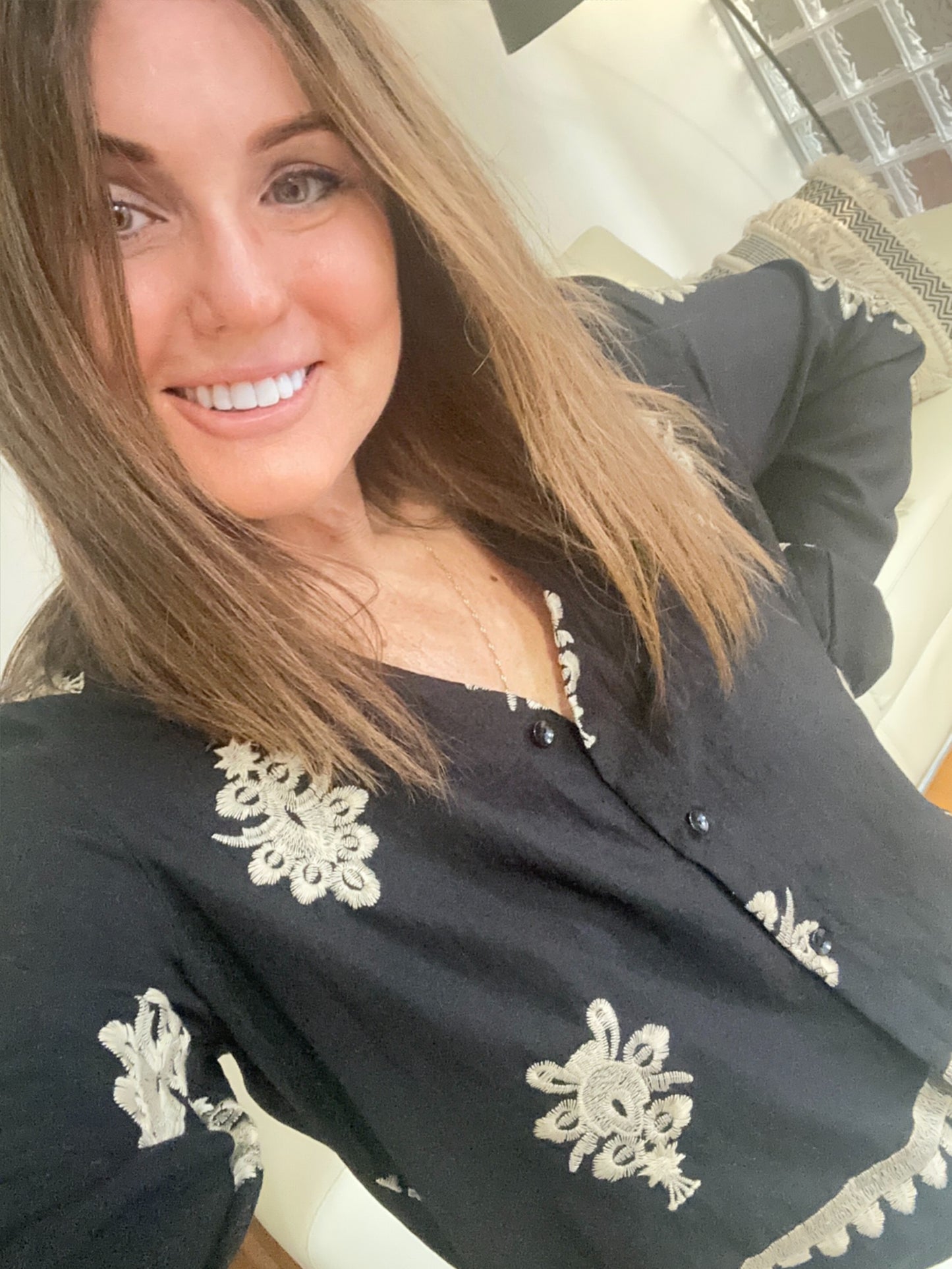 G R A C I E embroided blouse in Black